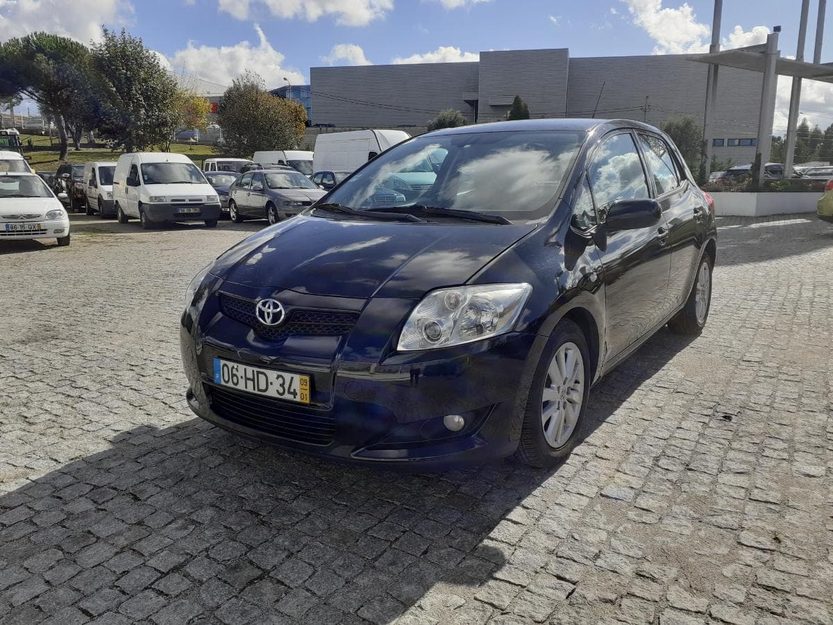 Toyota Auris 1.4 D-4D · Ano 2009 06-HD-34 · — imagem 3