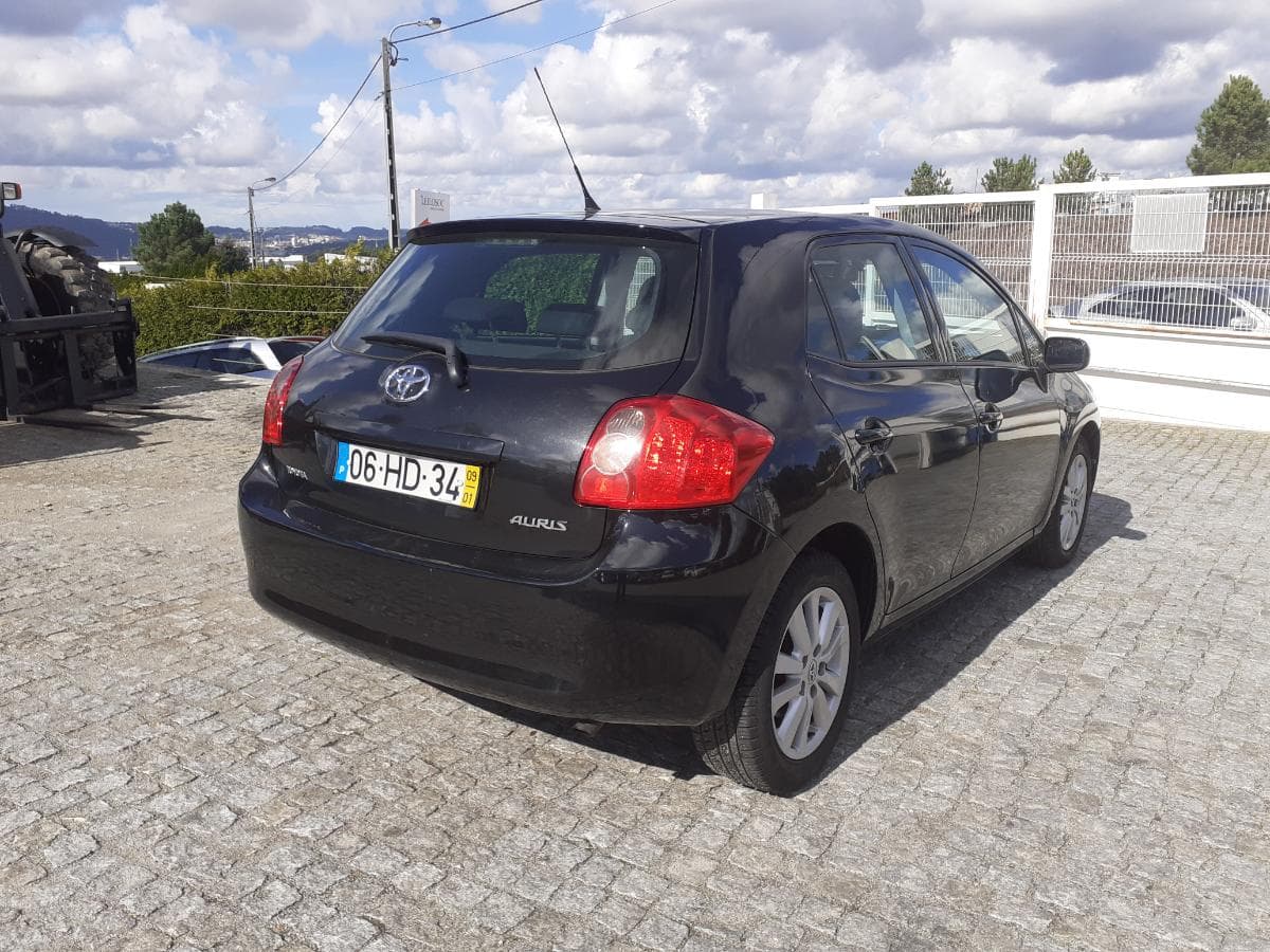 Toyota Auris 1.4 D-4D · Ano 2009 06-HD-34 · — imagem 6
