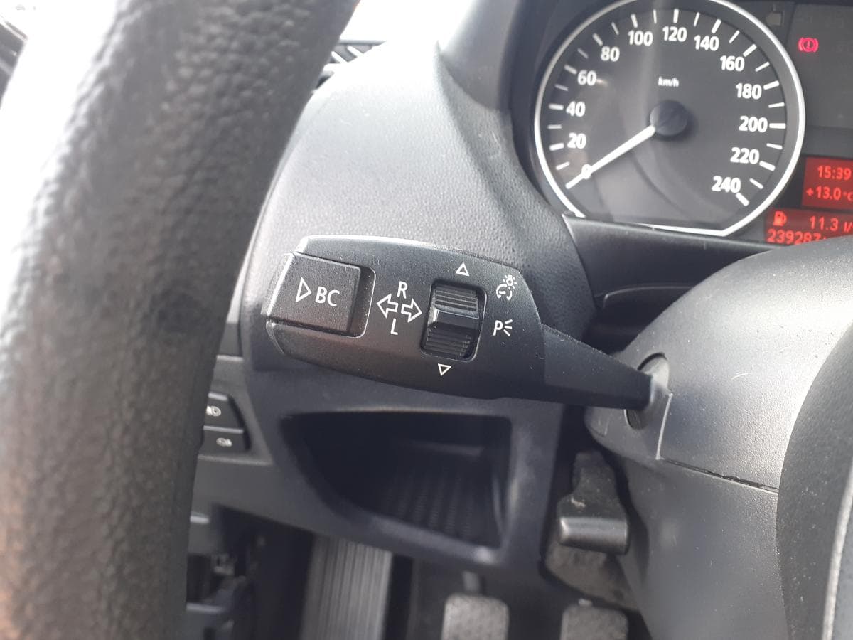 BMW 116i · ANO 2005 — image 17