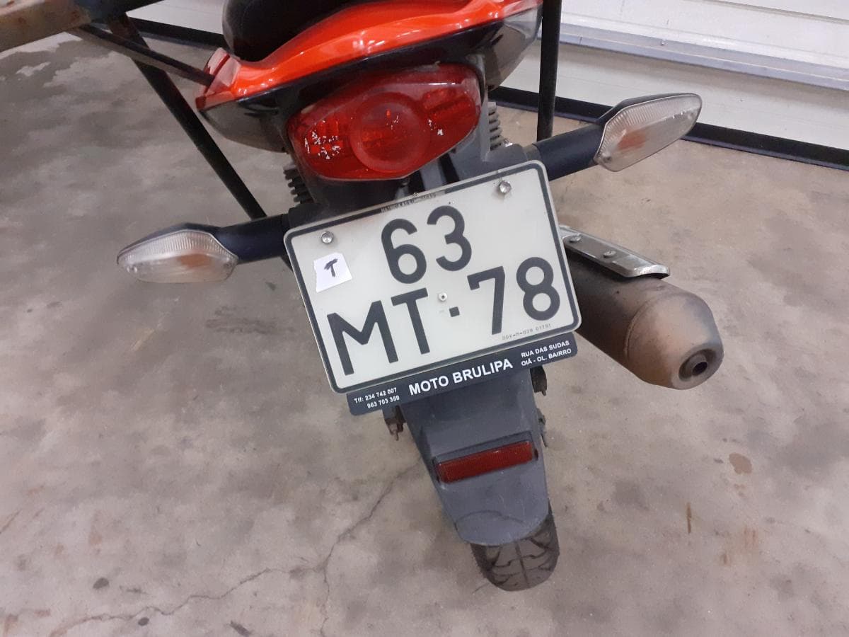 Honda CBF · Ano 2012 — imagem 9