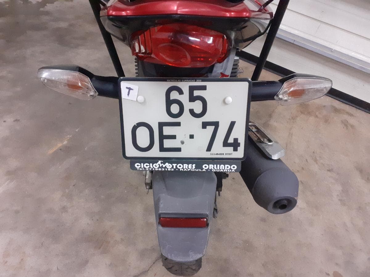 Honda CBF · Ano 2013 — imagem 10
