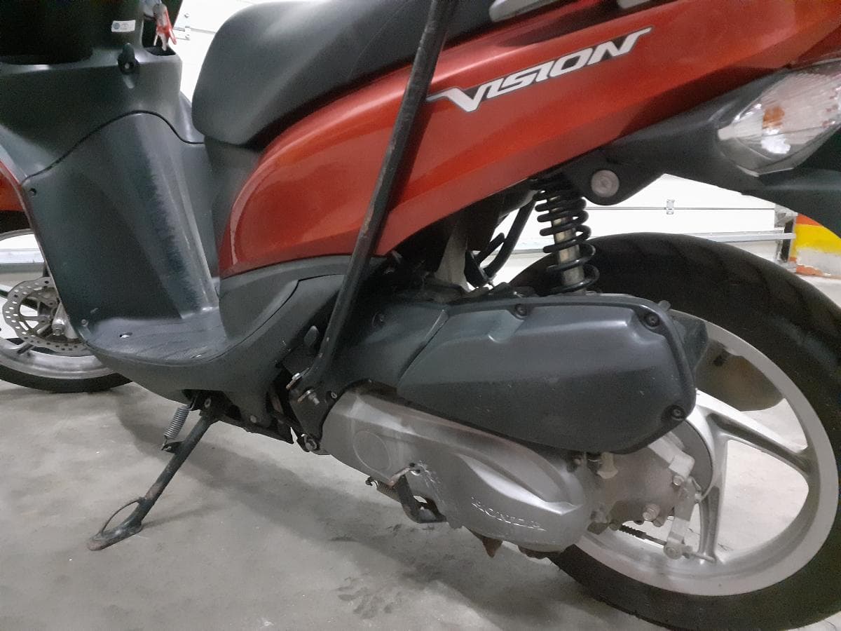 Honda Vision · Ano 2013 — imagem 7