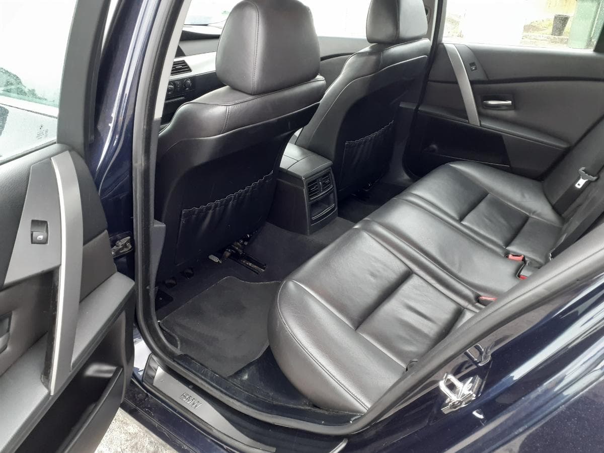 BMW 525D · Ano 2004 — imagem 13