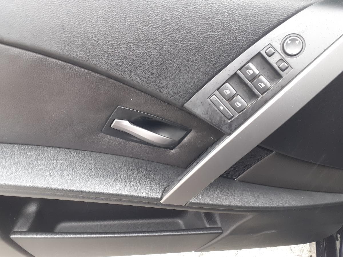 BMW 525D · Ano 2004 — imagem 21
