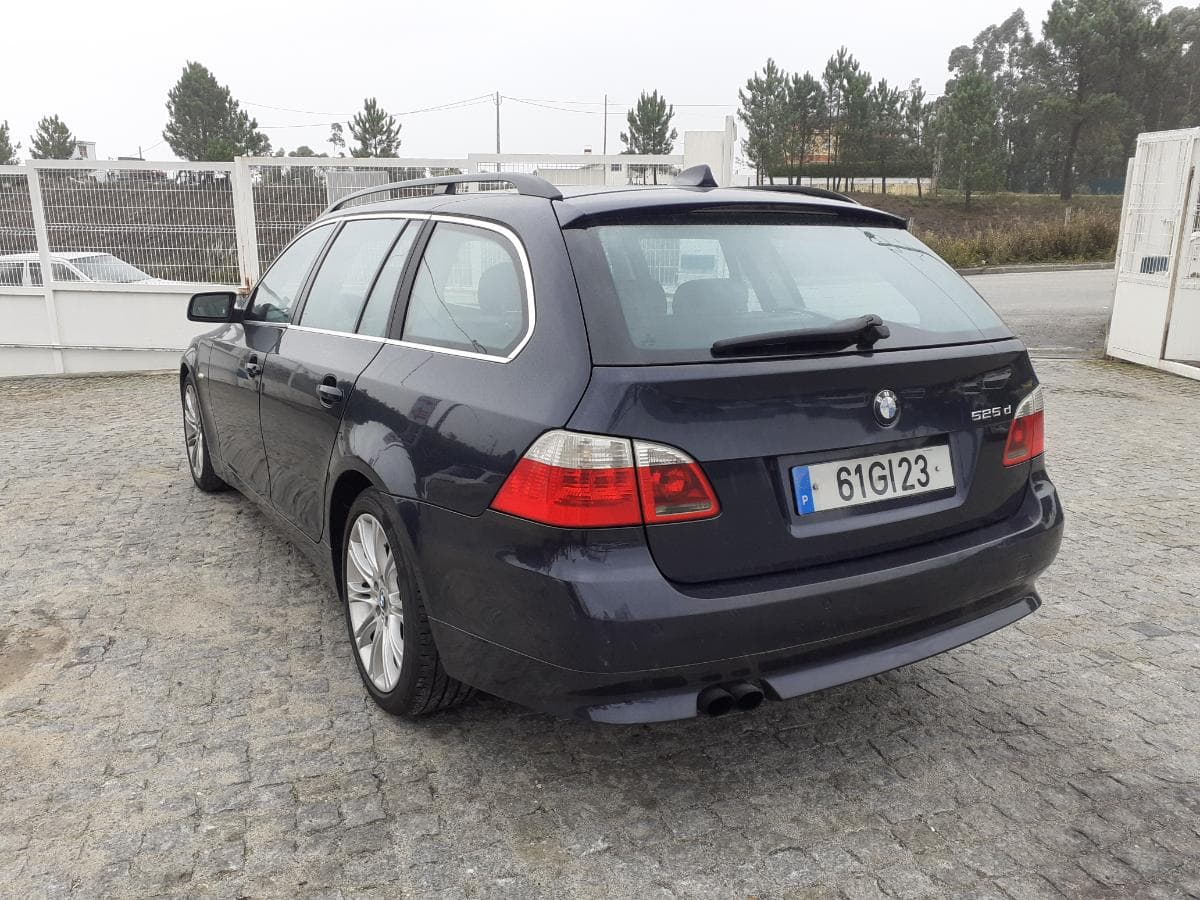 BMW 525D · Ano 2004 — imagem 6