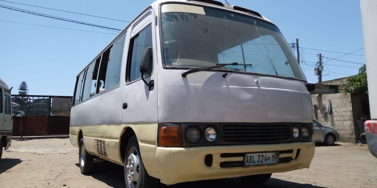 Toyota Coaster ·
