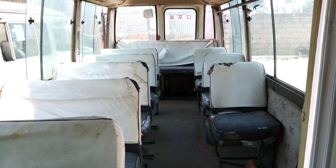 Toyota Coaster · — image 6