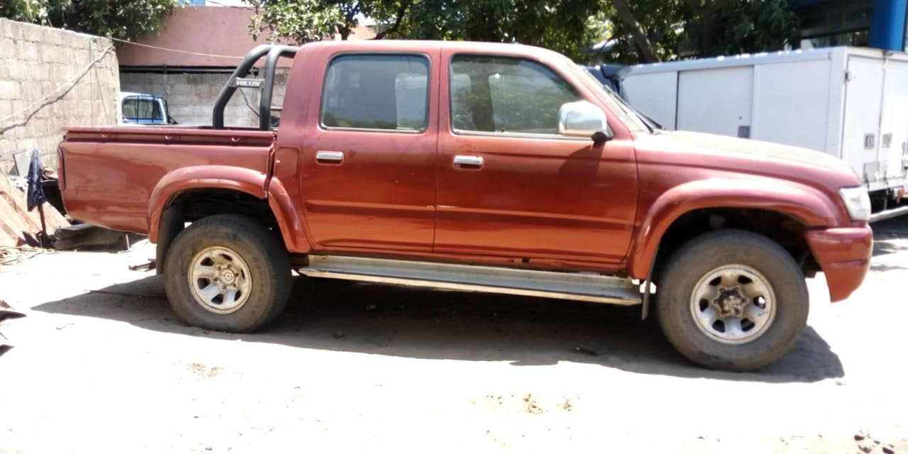 Toyota Hilux · — imagen 4