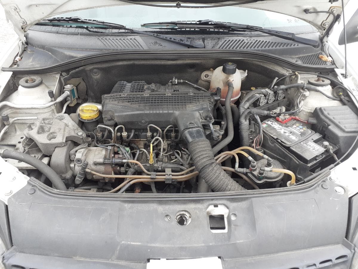 Renault Clio · Ano 2003 — imagem 19