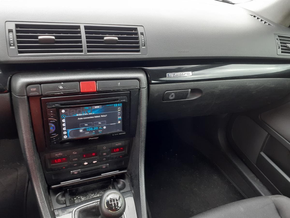 Audi A4  1.9 TDI · Ano 2003 · Quattro — imagem 13