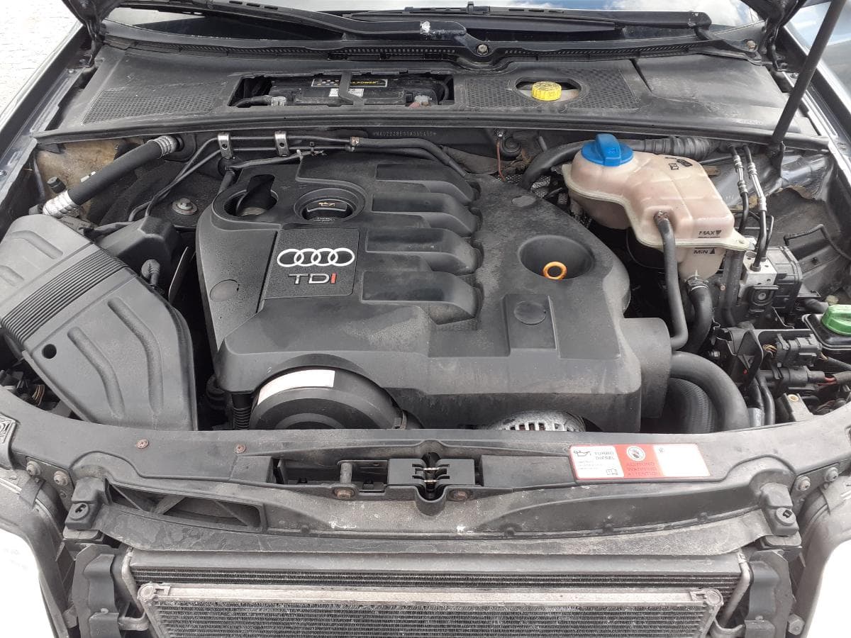 Audi A4  1.9 TDI · Ano 2003 · Quattro — imagem 23