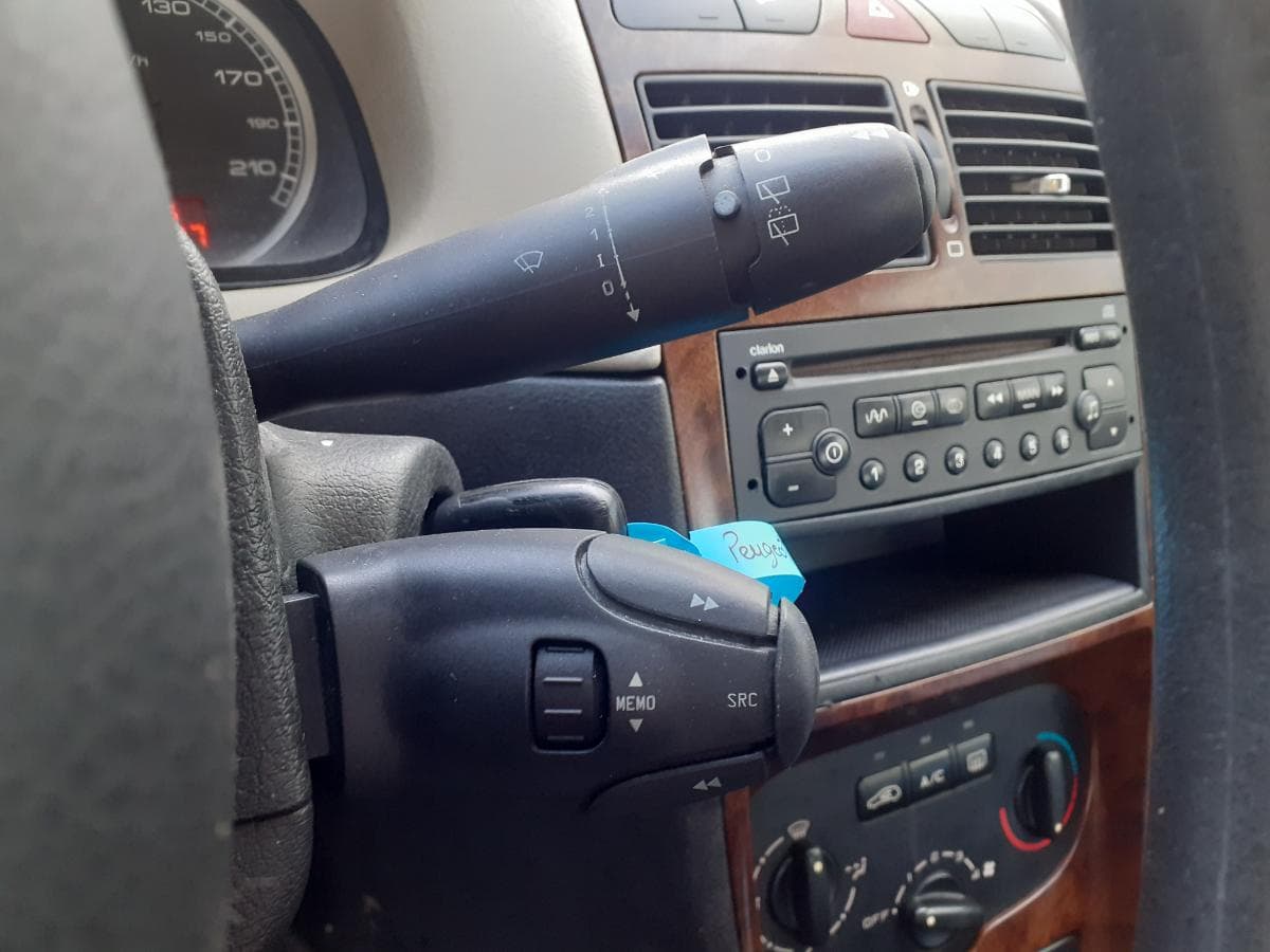 Peugeot 307 1.4 HDI · Ano 2002 — imagem 10