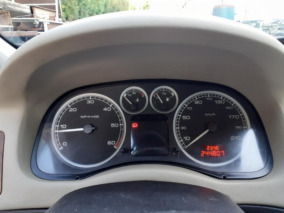 Peugeot 307 1.4 HDI · Ano 2002 — imagem 12