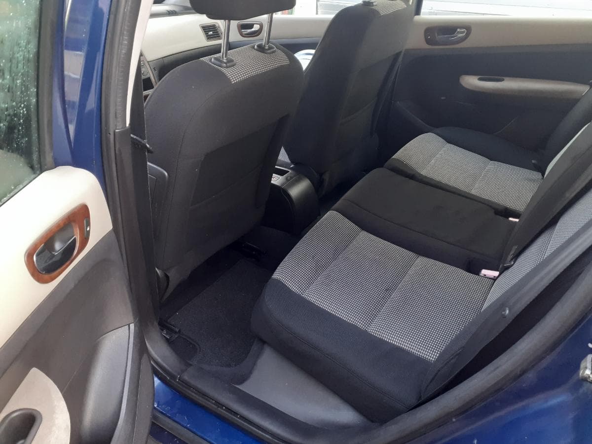 Peugeot 307 1.4 HDI · Ano 2002 — imagem 14