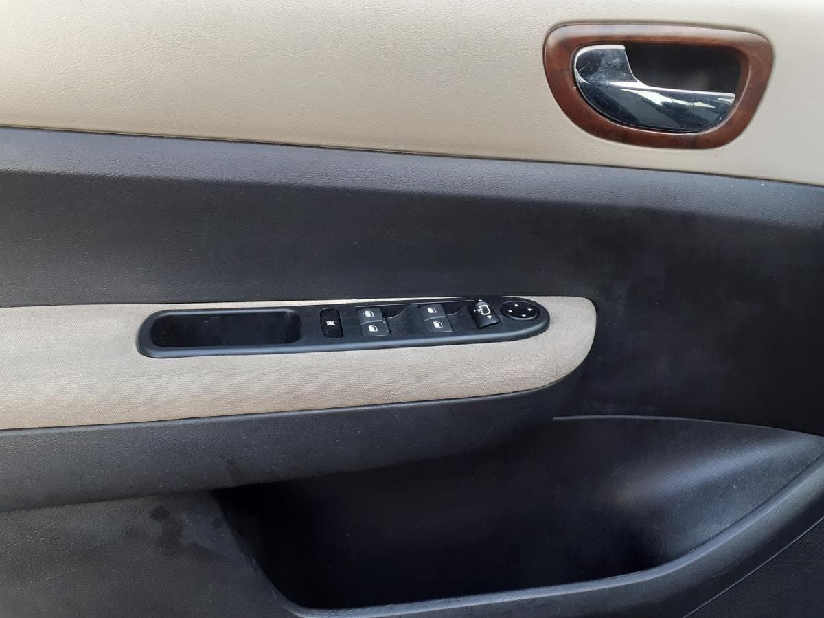 Peugeot 307 1.4 HDI · Ano 2002 — imagem 15