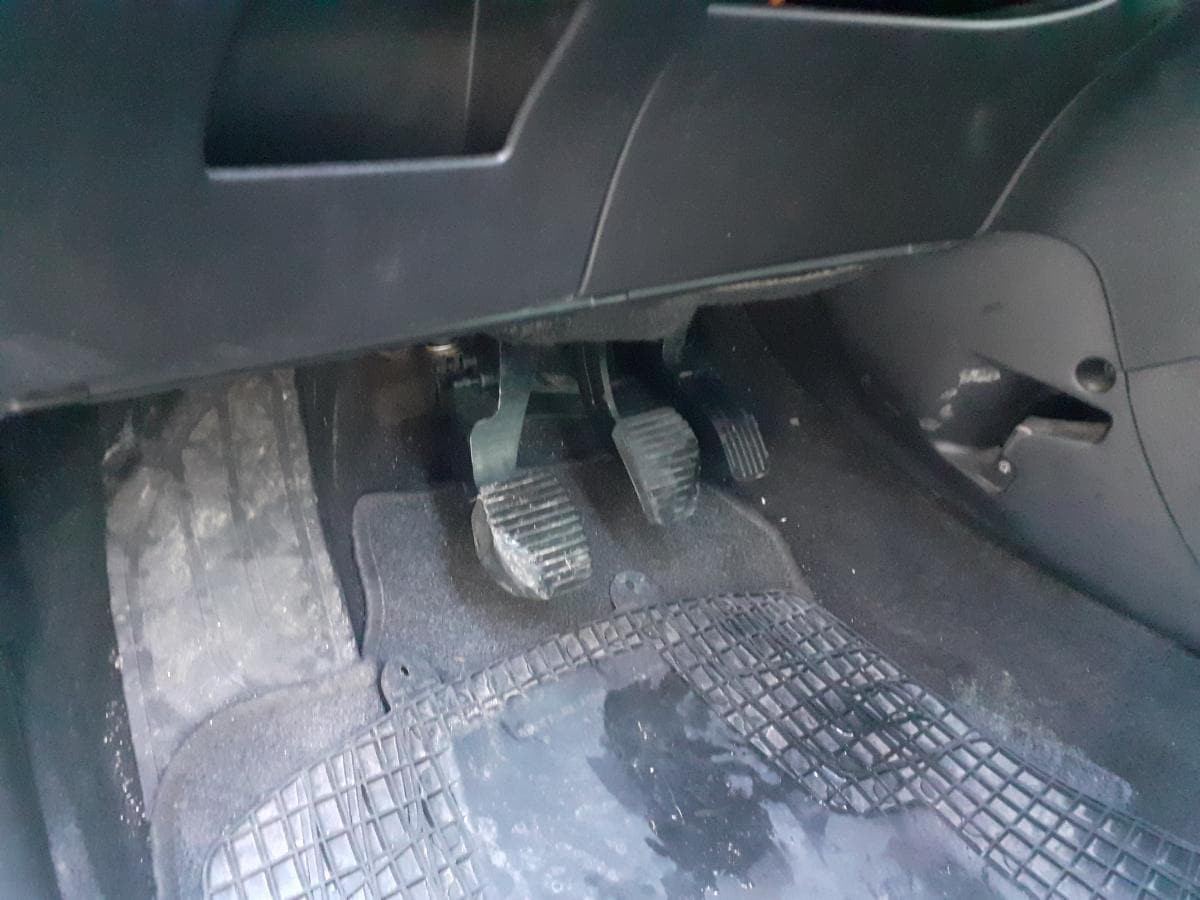 Peugeot 307 1.4 HDI · Ano 2002 — imagem 18