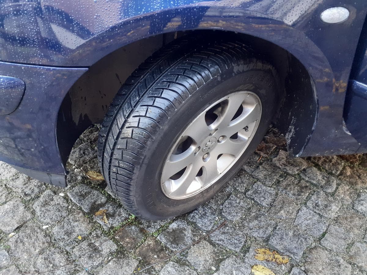 Peugeot 307 1.4 HDI · Ano 2002 — imagem 21