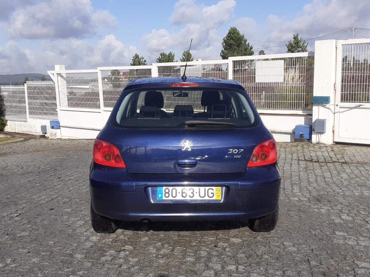 Peugeot 307 1.4 HDI · Ano 2002 — imagem 5