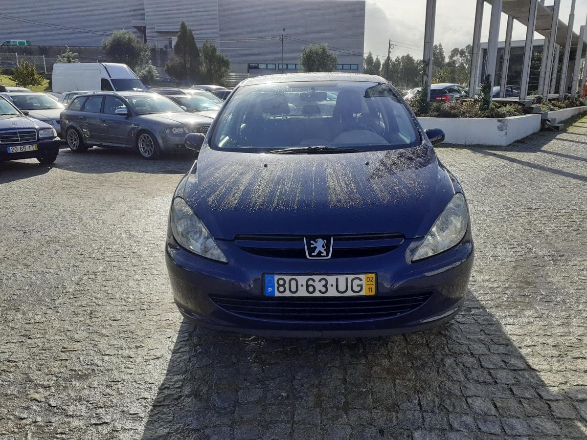 Peugeot 307 1.4 HDI · Ano 2002 — imagem 2