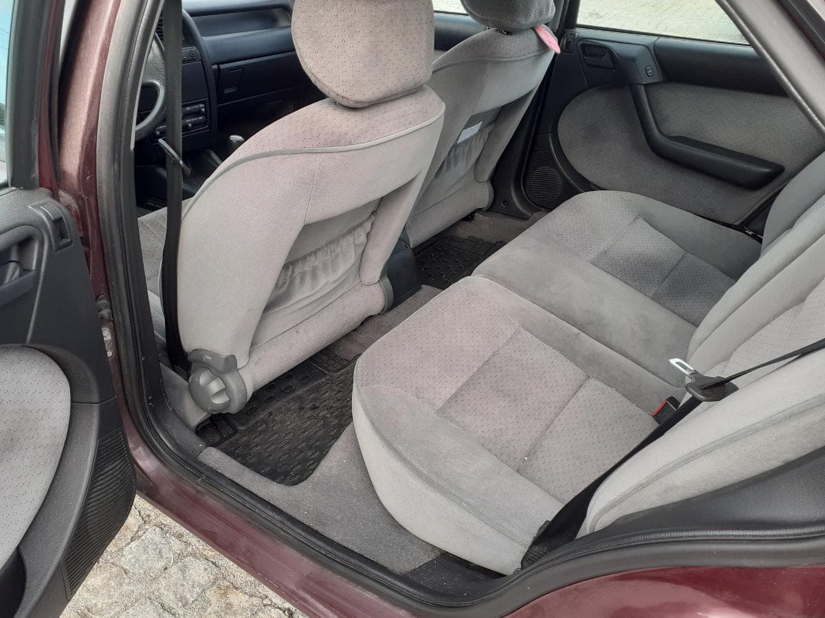 Citroën Xantia 1.6i · Ano 1993 — image 14
