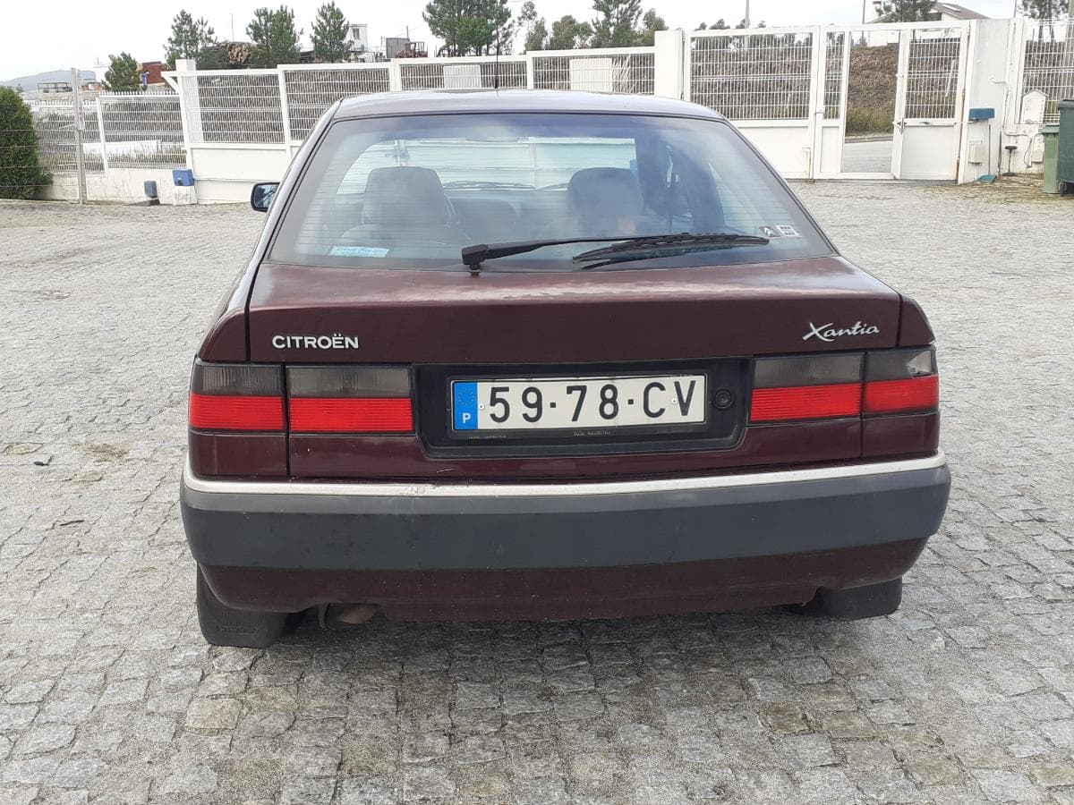 Citroën Xantia 1.6i · Ano 1993 — image 5