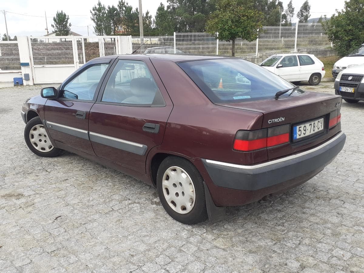 Citroën Xantia 1.6i · Ano 1993 — image 7