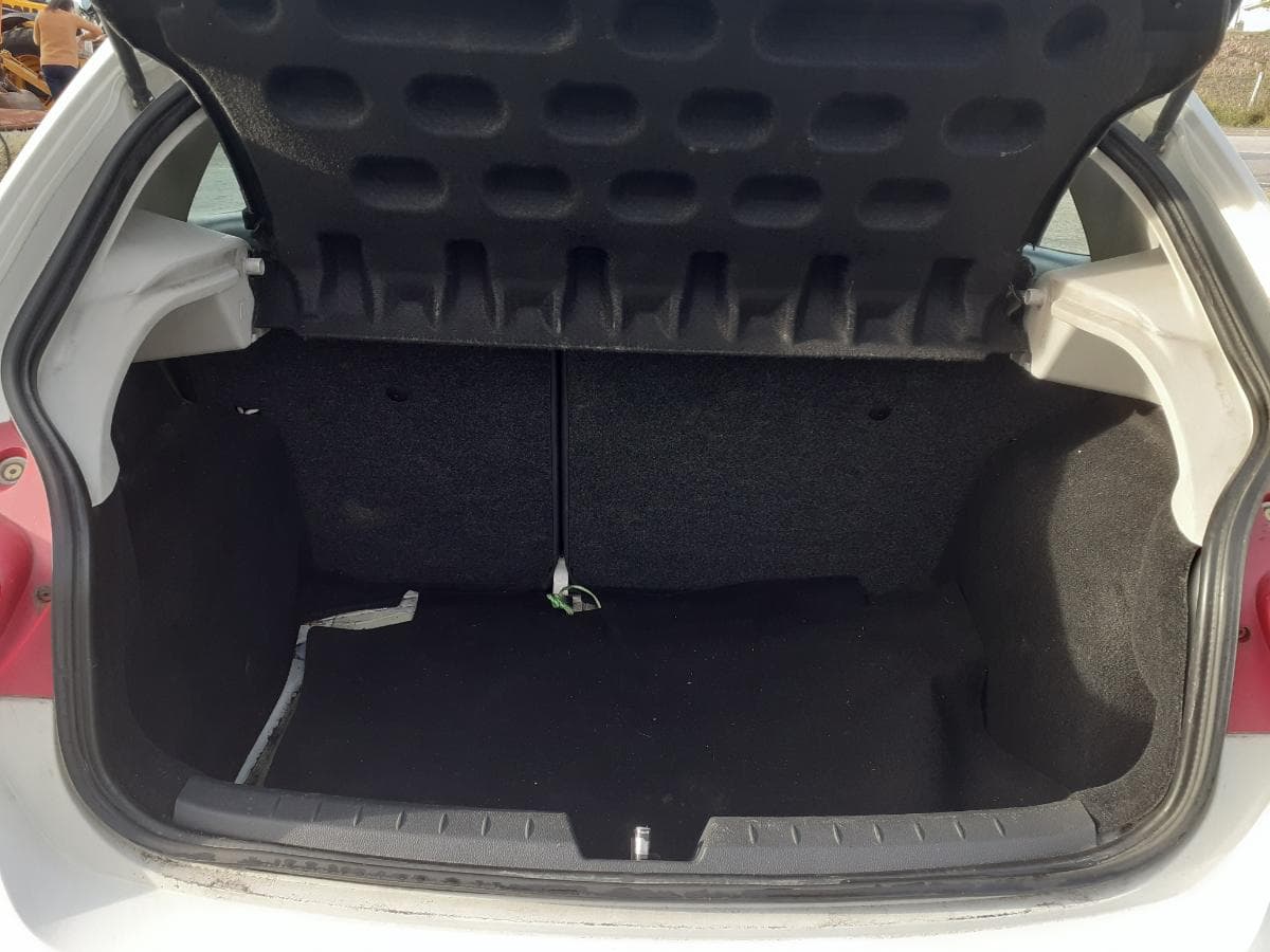 Seat Ibiza 1.9 TDI · Ano 2009 — imagem 7