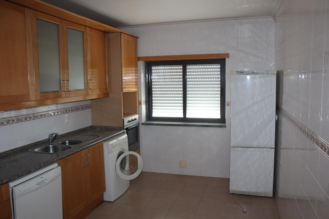 Apartamento T3 c/ 2 Lugares de Estacionamento e Arrecadação · Santarém — imagen 2