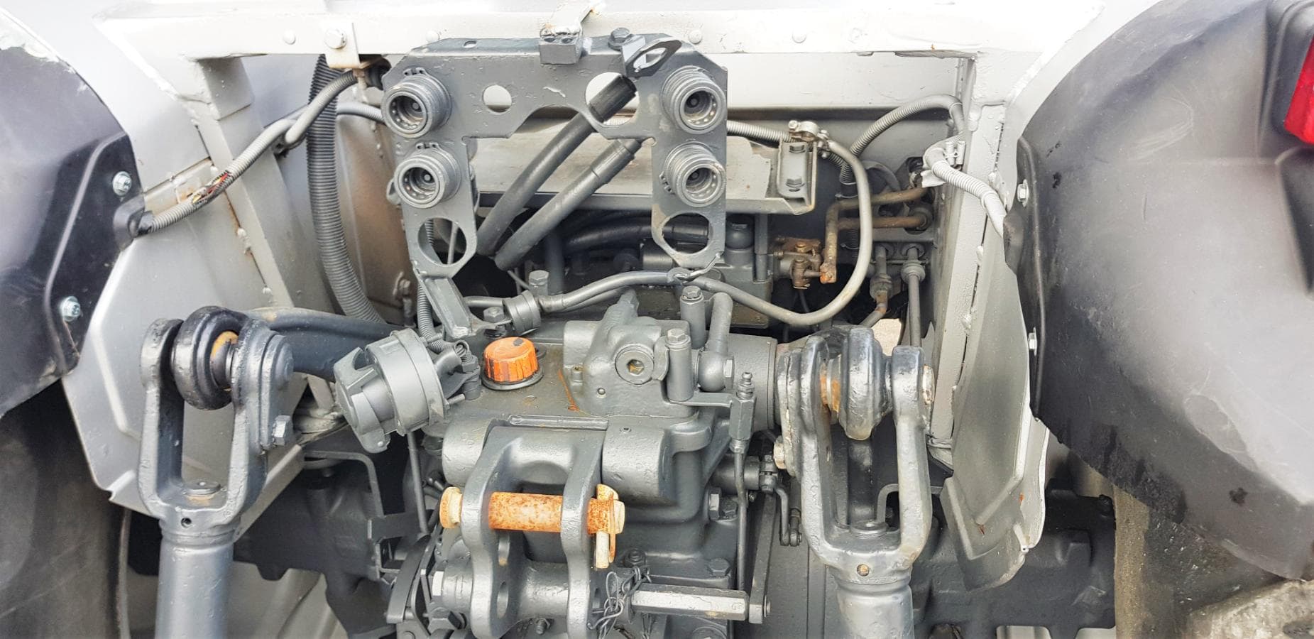 Trator Hurlimann XF90 — imagen 10