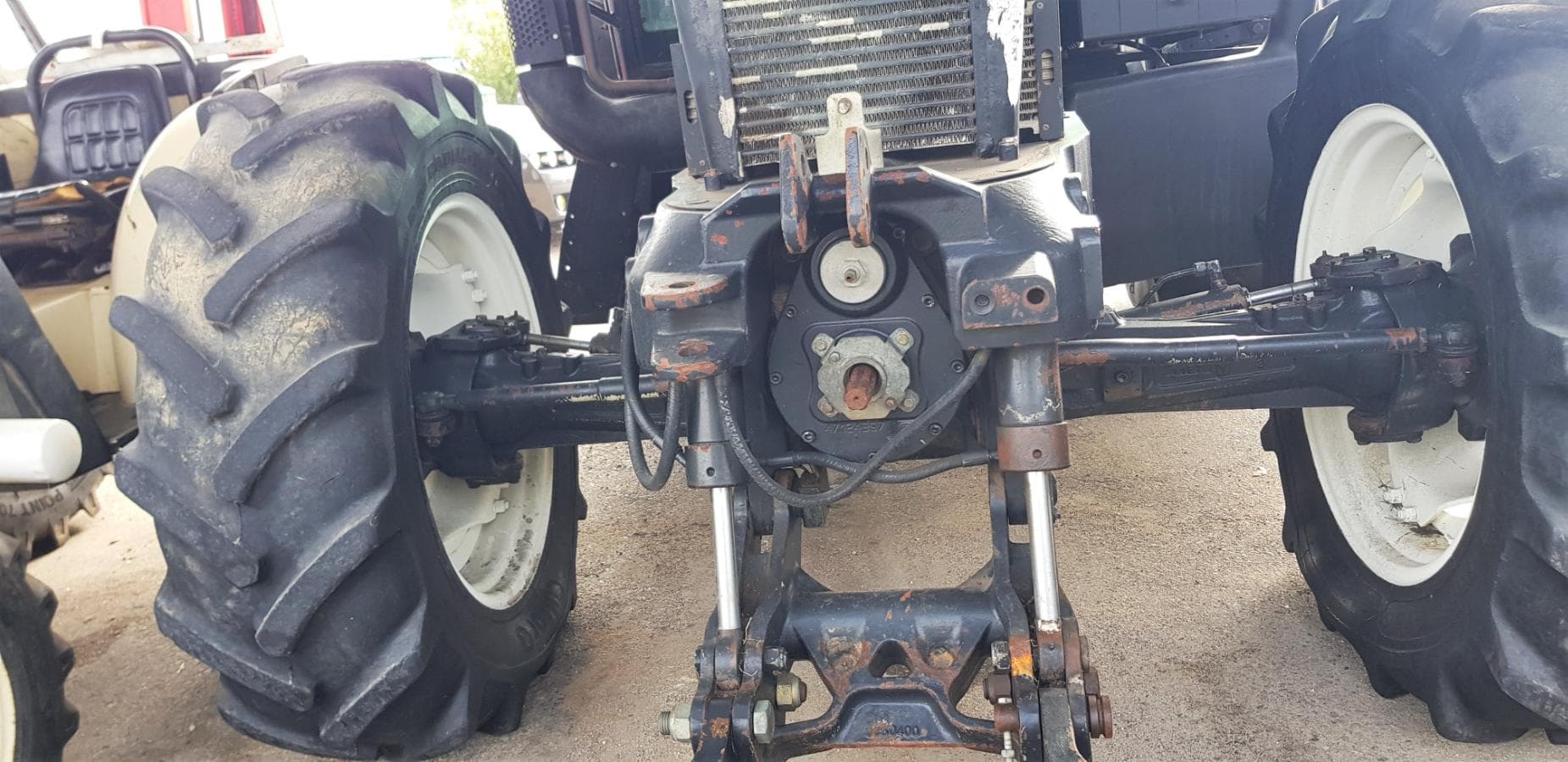 Trator New Holland T 6020 — imagen 6