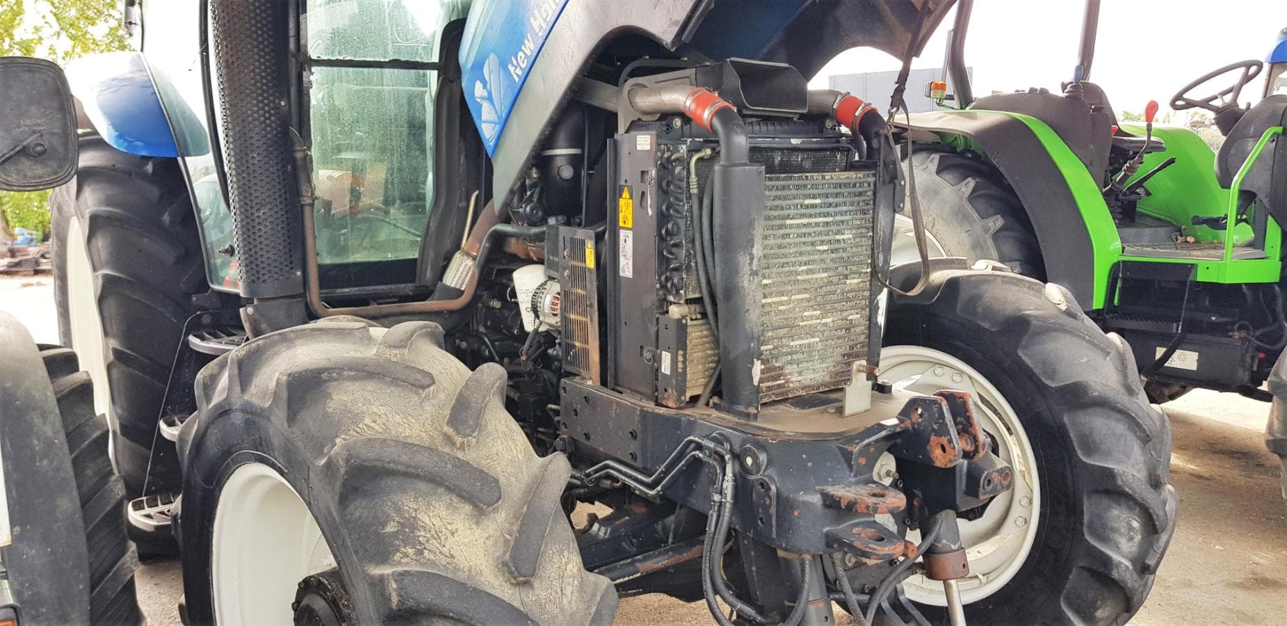 Trator New Holland T 6020 — imagen 5
