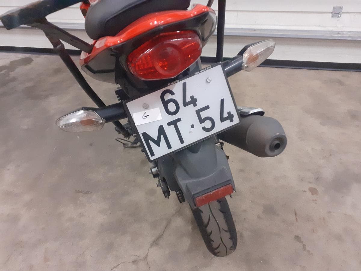 Honda CBF · Ano 2012 — imagen 9