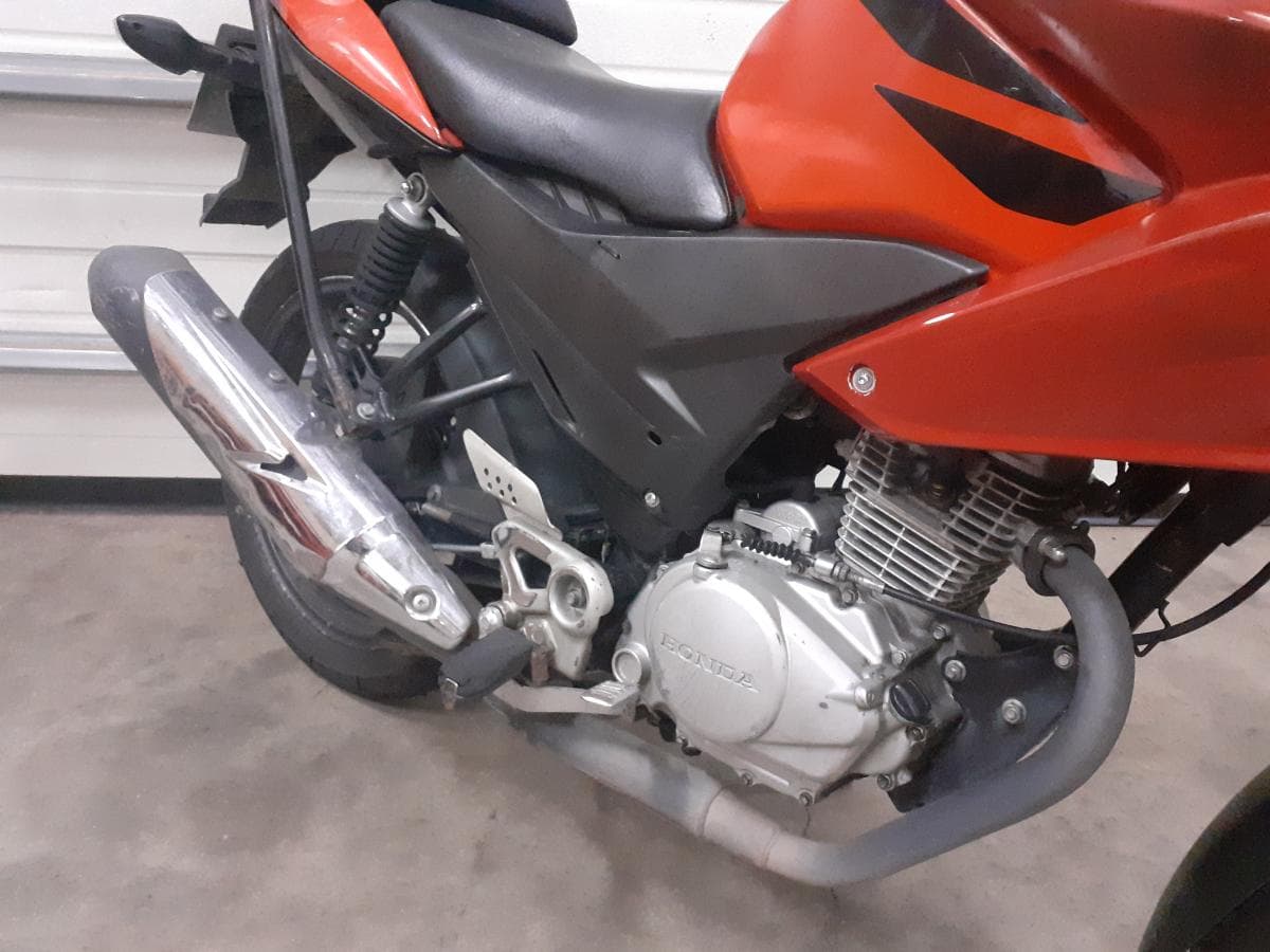 Honda CBF · Ano 2012 — imagen 7