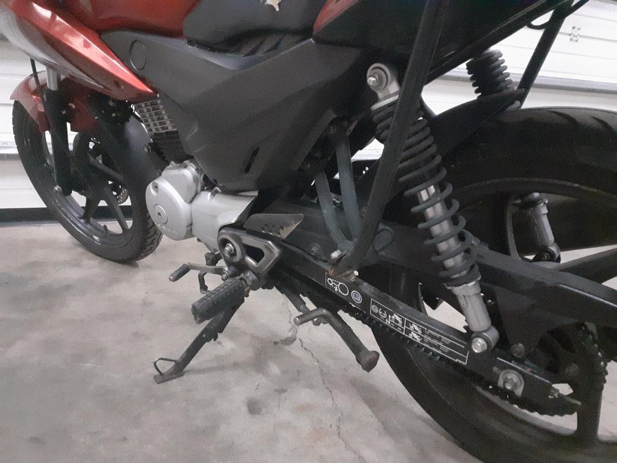 Honda CBF · Ano 2013 — imagen 10