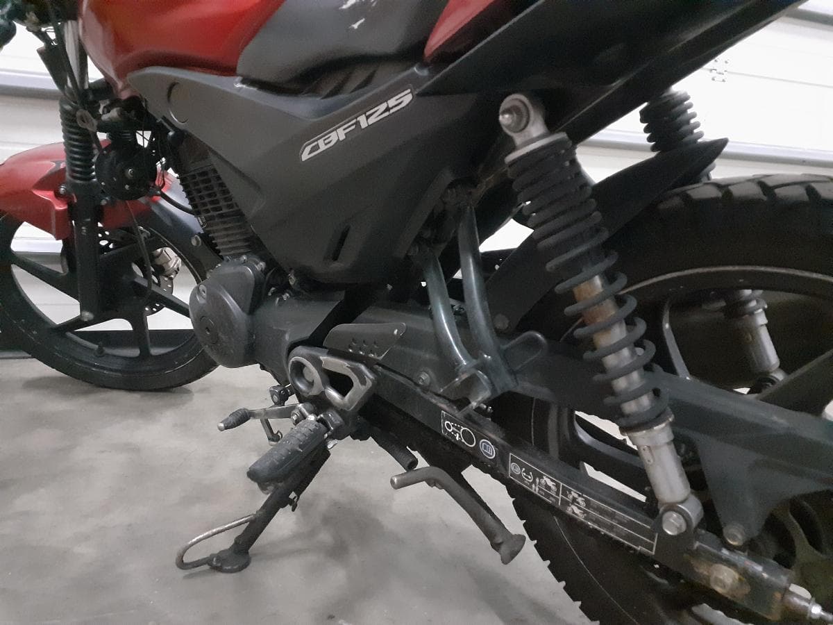 Honda CBF · Ano 2014 — imagem 5