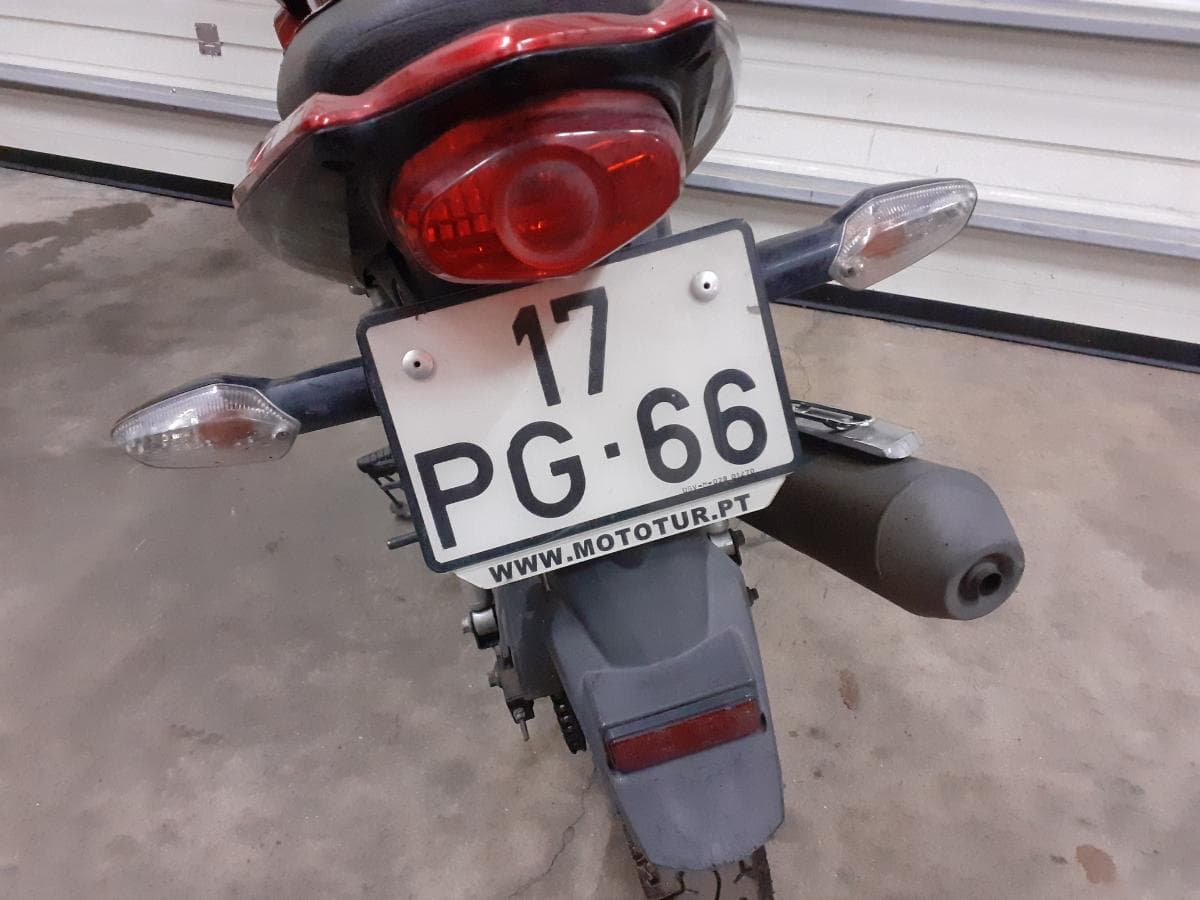 Honda CBF · Ano 2014 — imagem 9
