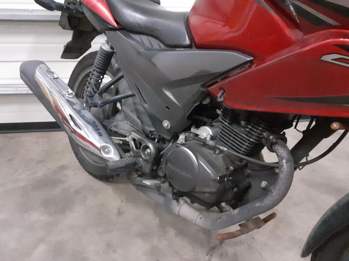 Honda CBF · Ano 2014 — imagem 8