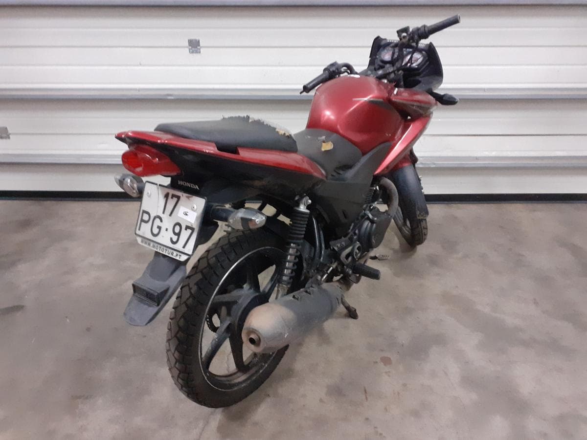 Honda CBF · Année 2014 — image 3