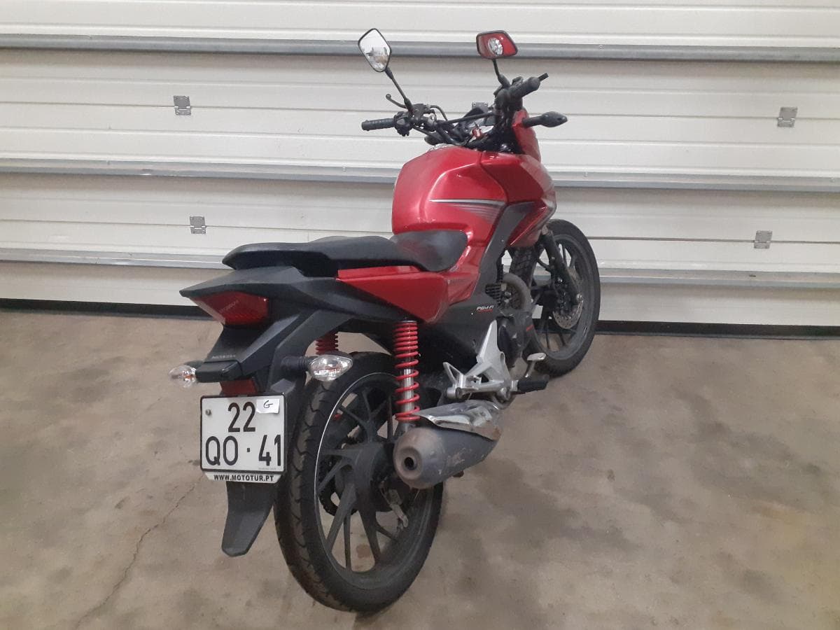 Honda CBF · Ano 2015 — image 4