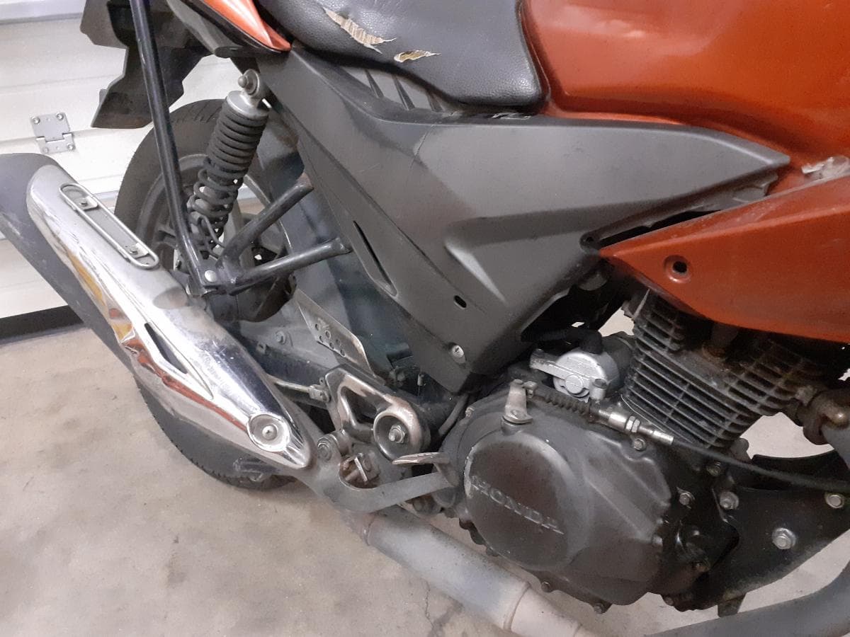 Honda CBF 125 · Año 2014 — imagen 8