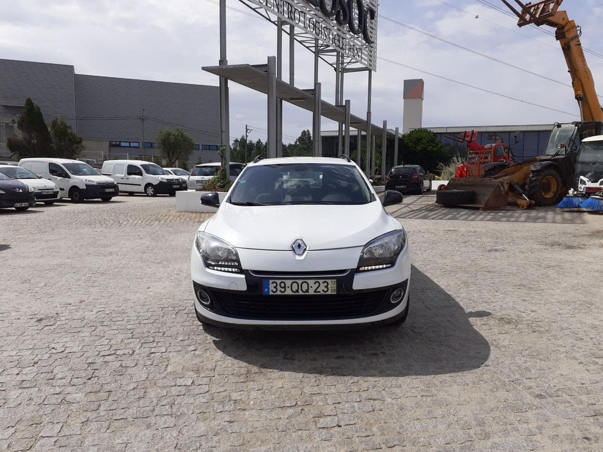 Renault Mégane 1.5 DCI · Ano 2012 — imagen 2