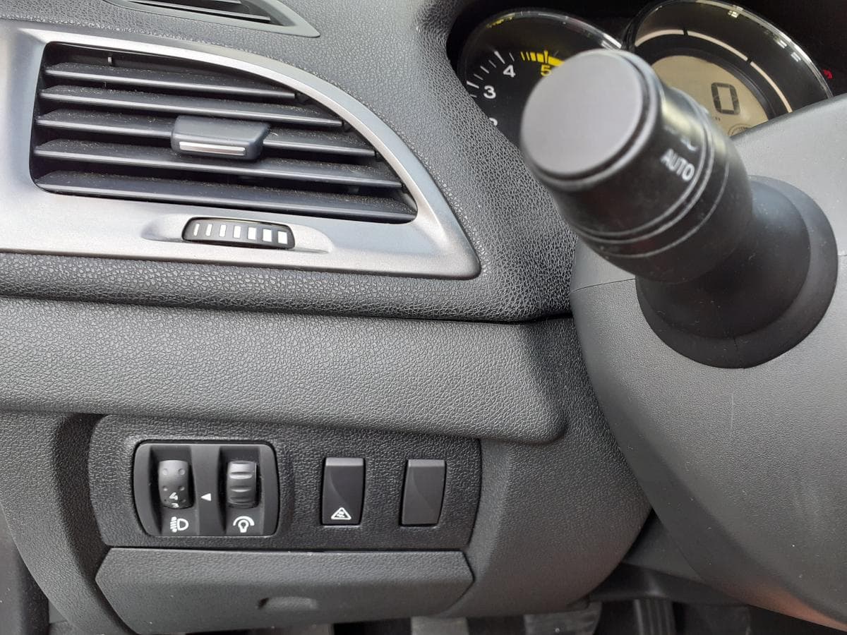 Renault Mégane 1.5 DCI · Ano 2012 — imagen 26