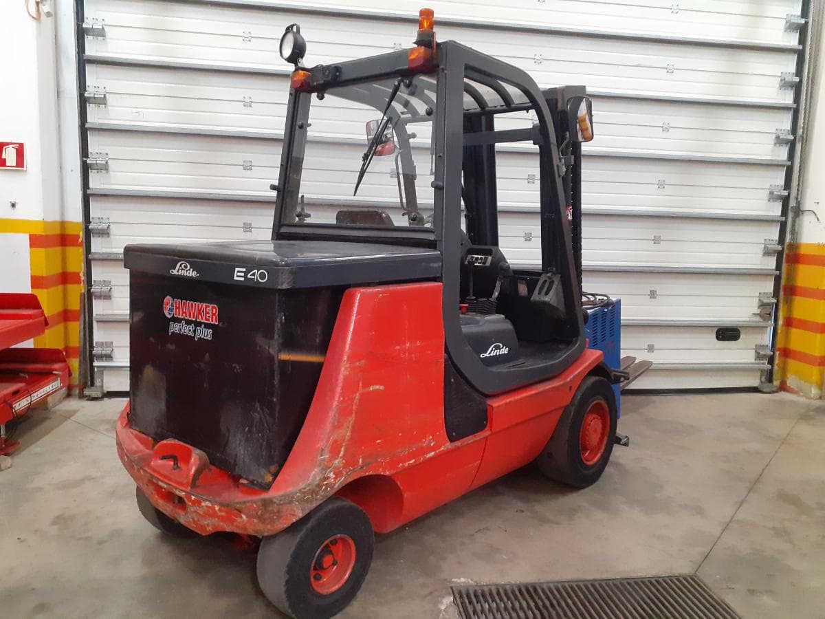 Empilhador Linde E40 · Ano 1997 — image 4