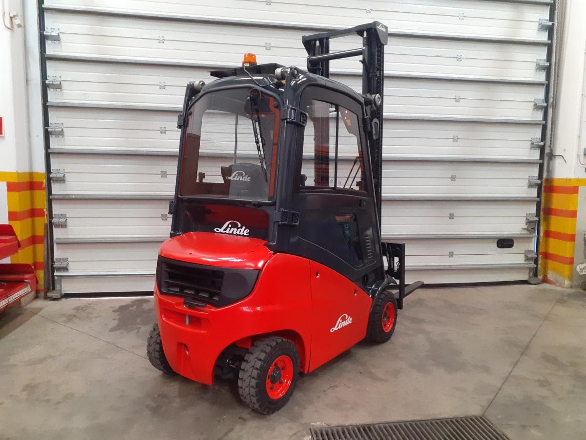 Empilhador Linde H14D-01 · Ano 2011 — imagem 4