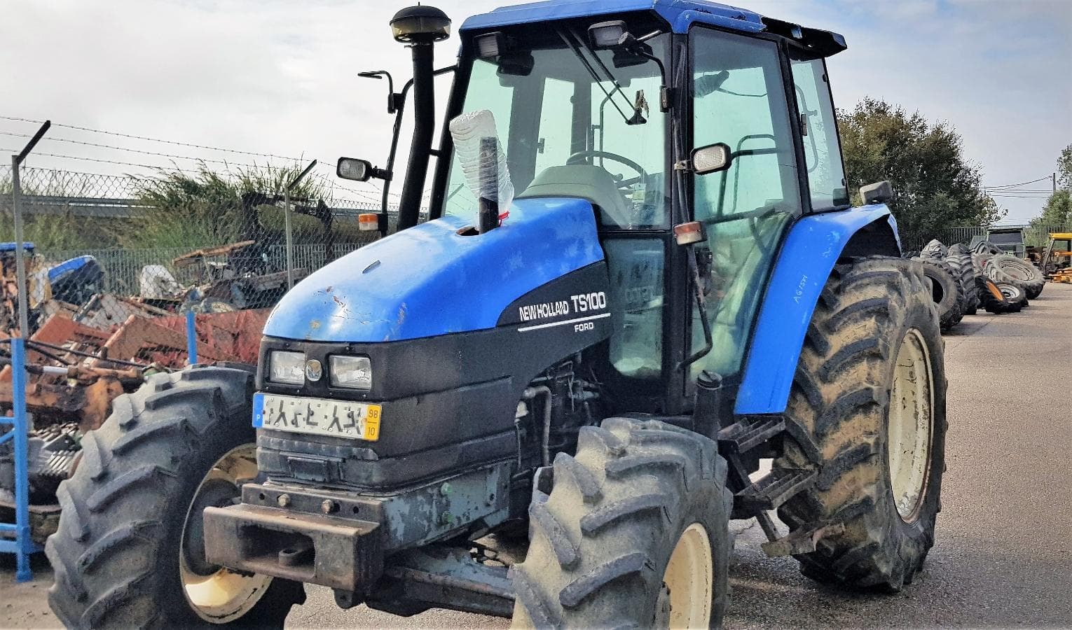Trator New Holland TS 100