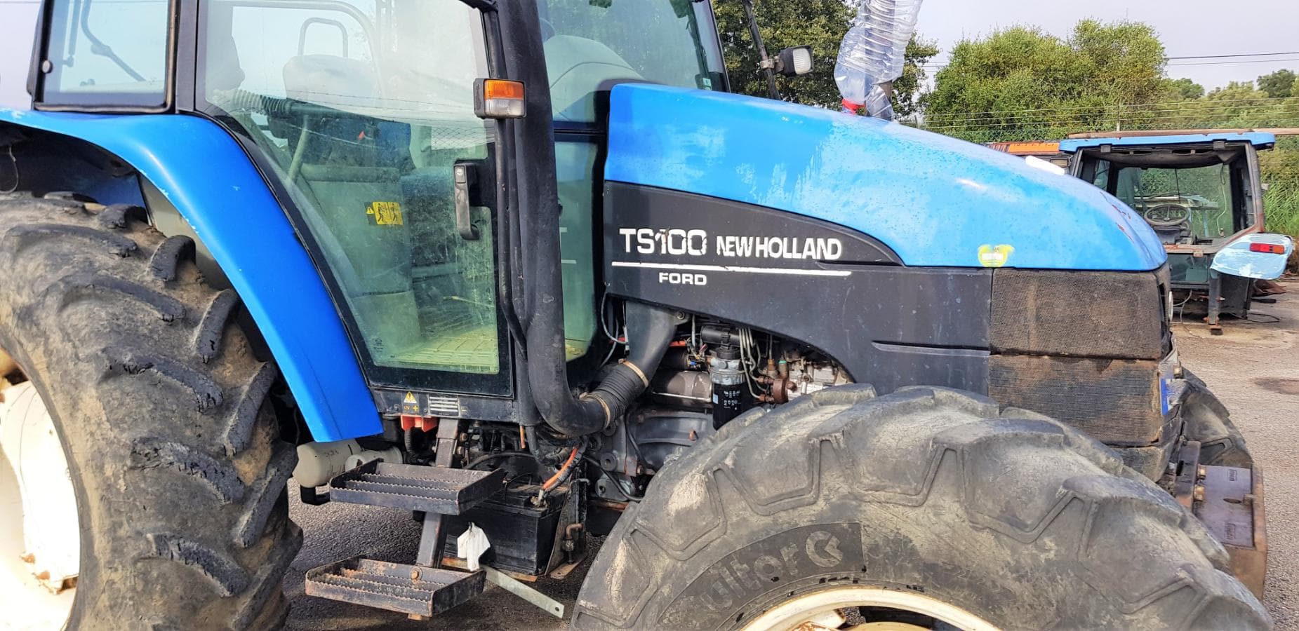 Trator New Holland TS 100 — imagem 4