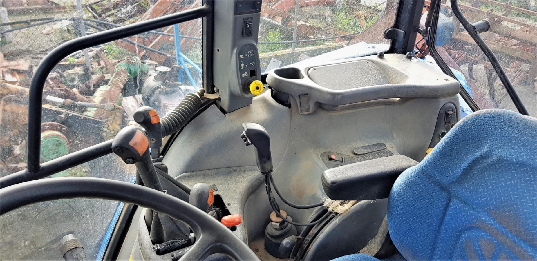 Trator New Holland TS 100 — imagem 7