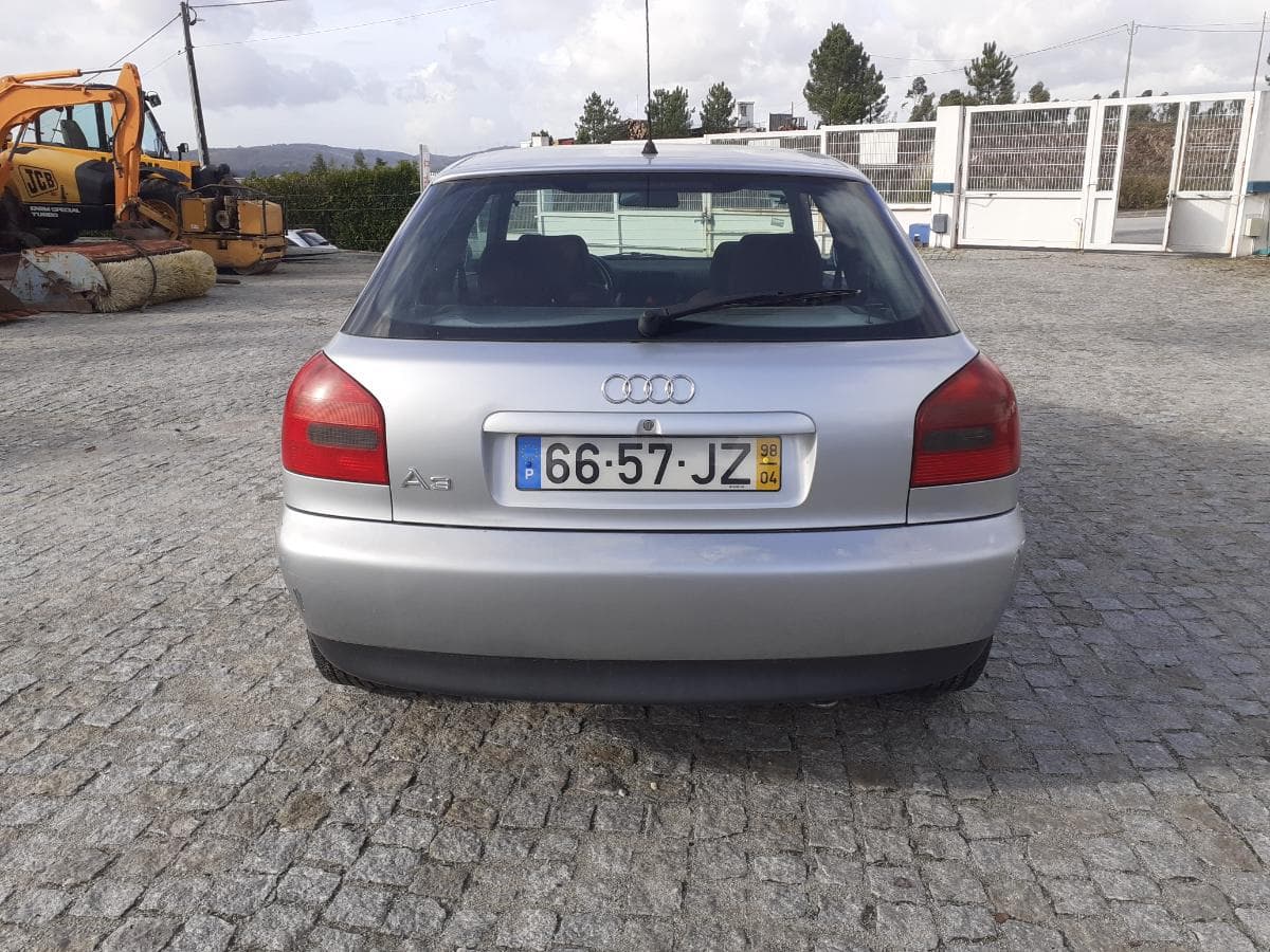 Audi A3 1.6 · Ano 1998 — imagem 5