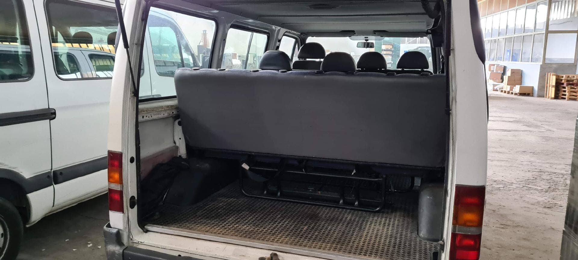 Ford Transit — imagen 6
