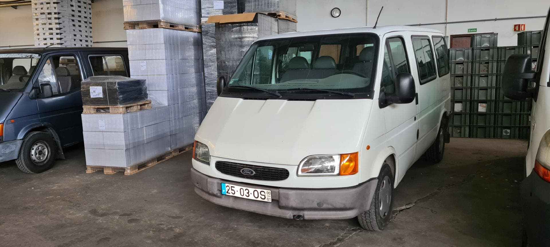 Ford Transit — imagen 1